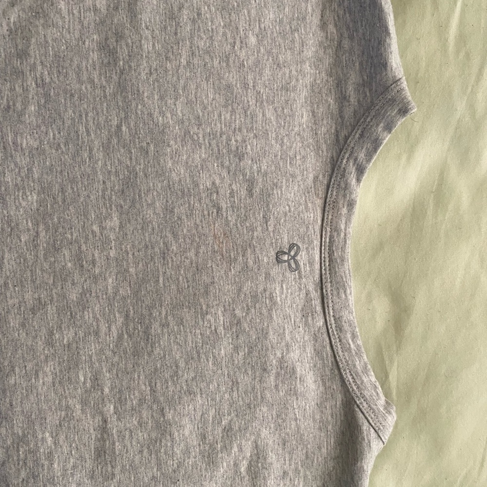 Tna Gray Crew Neck T-Shirt - Picture 5 of 5